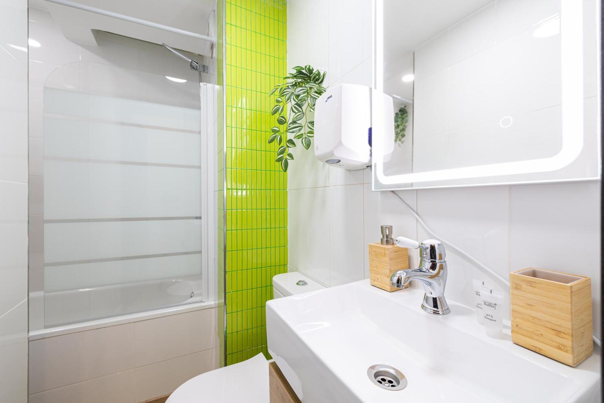 Holidays2Malaga Los Guindos 500 Mts From Beach And Promenade Extérieur photo